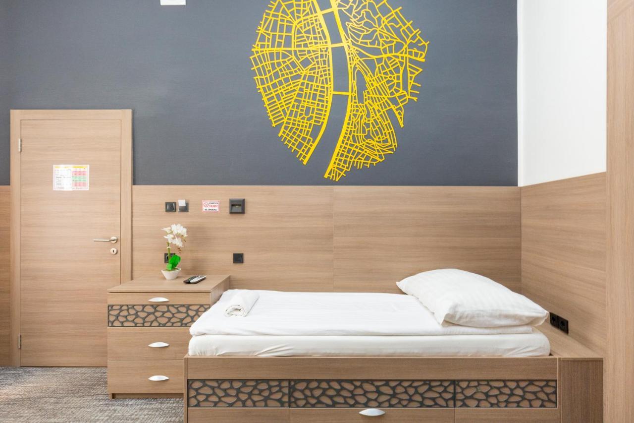 E14 Design Hostel Budapest Extérieur photo