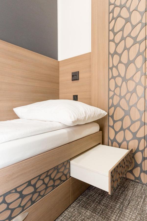 E14 Design Hostel Budapest Extérieur photo